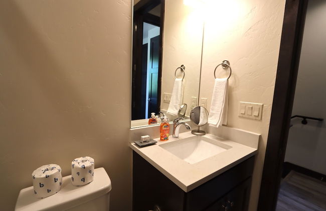 Arrow Luxury Rooftop Shopping and More! - Foto 22