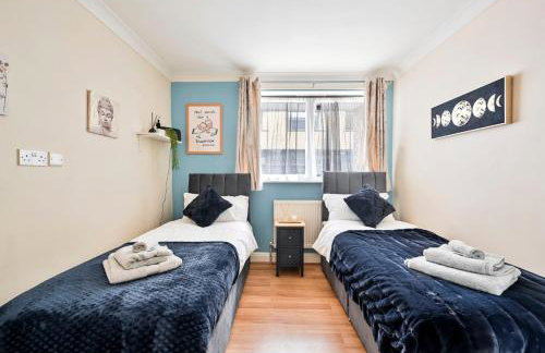 Sleeps 5, Westfield Shopping Centre, Free Parking - Foto 1