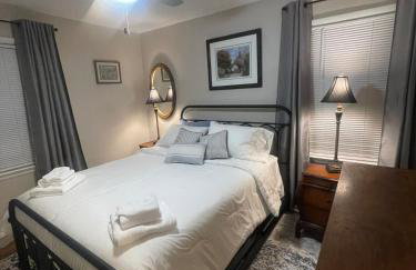 Newly renovated 3-bedroom lakeside home - Foto 32