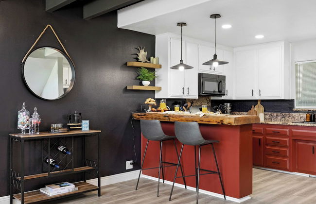 The Matterhorn Manor by Avantstay Harry Potter Inspired A-frame Home w/ Hot Tub & Views - Foto 11