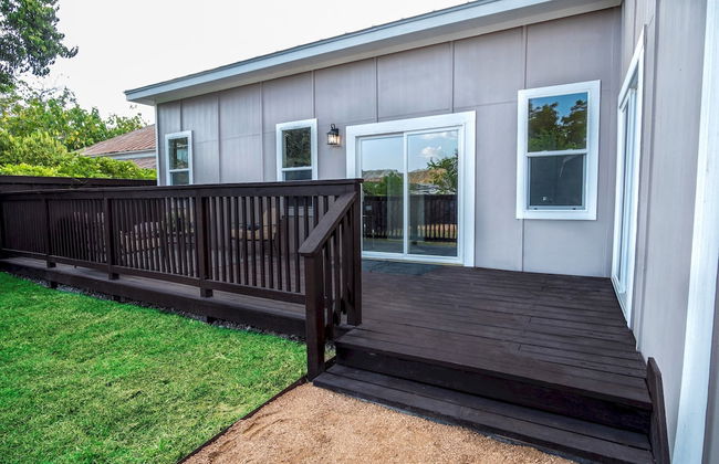 Beautiful Guest House on New Built Home Near Downtown - Photo 11