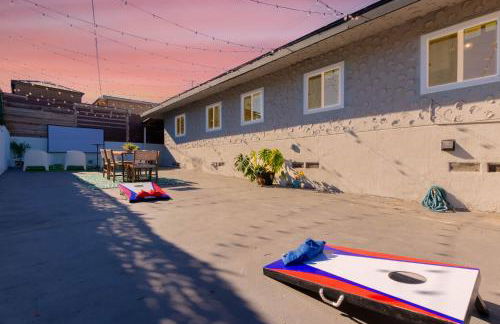 Movie Night 4BR Home with Projector Games & BBQ - Foto 23