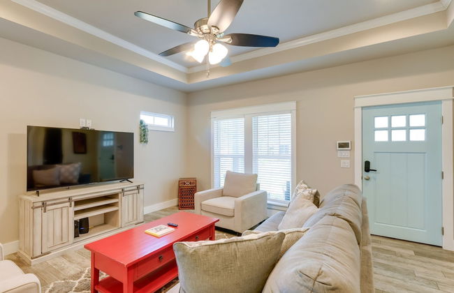 Centrally Located Stunning 3BR 2BA Near Downtown - Foto 17