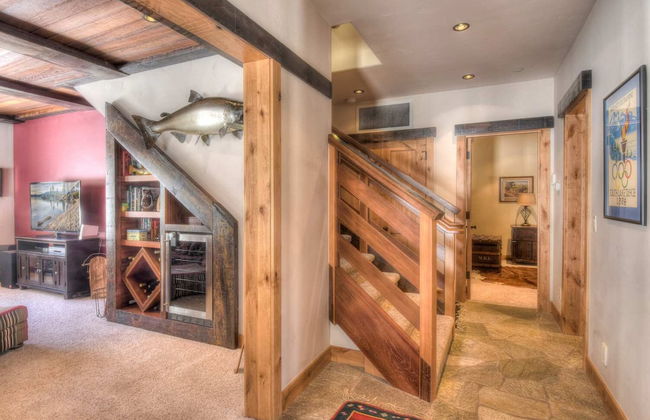 Ridge Court Barrel Relax in Private Hot Tub - Photo 26