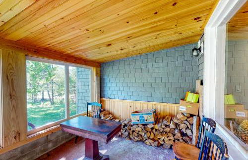 Hike, Fish, Ski! Coos Canyon Lodge in Maine - Foto 22