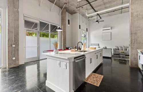 Luxury Loft-Coastal Vibe - Foto 12