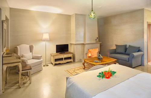 Haones Suites - Photo 24