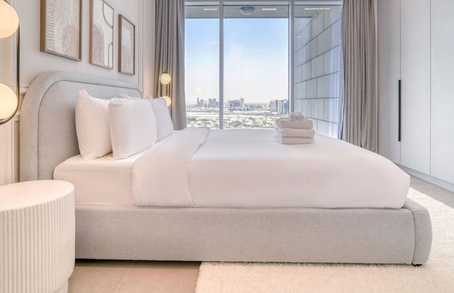 Luxe and Modern Duplex in Difc - Photo 44