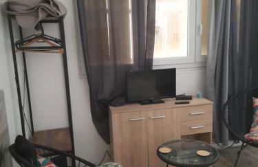 Studio 23 m2, proche centre, calme, WIFI, pk - Photo 12