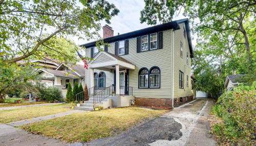 6 Mi to Naval Base Spacious Waukegan Home with Yard - Foto 3