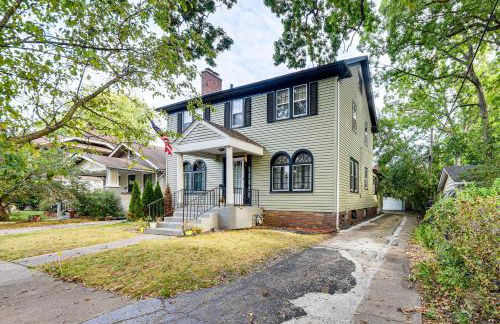 6 Mi to Naval Base Spacious Waukegan Home with Yard - Foto 3