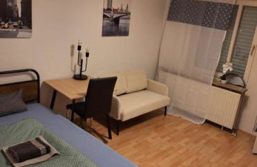 Kleines Appartement mit Terasse - Foto 1