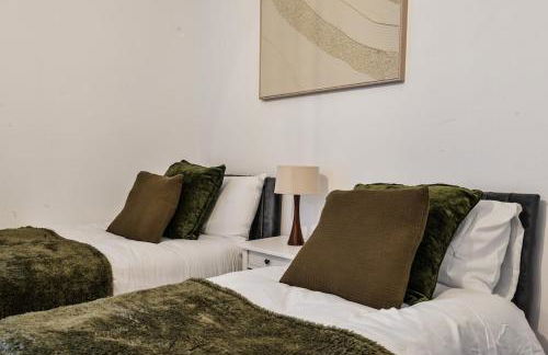 Beautiful Large 3 Bed 2 Bath Flat, Free Parking - Foto 19