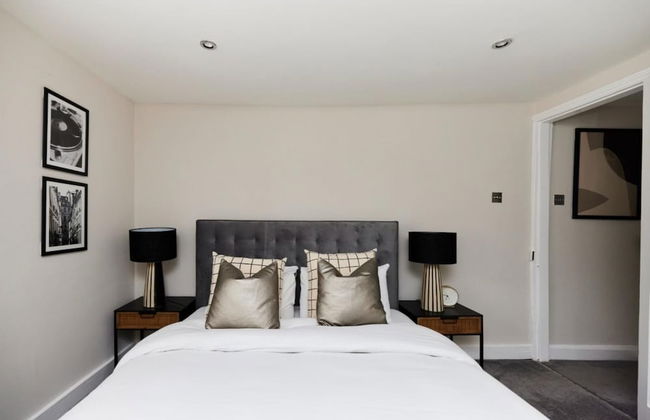 The Elmbridge Getaway - Glamorous 2bdr With Garden - Foto 13