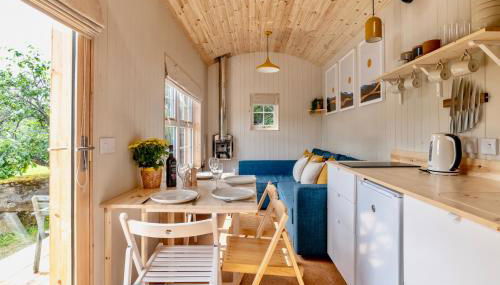 Ailsa- Enchanting Tiny House with wood burner and hot tub in Cairngorms - Foto 3