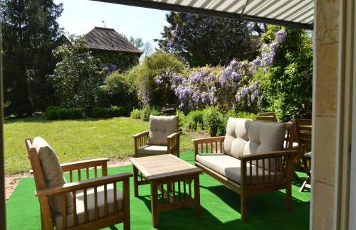 Mansion in Champvert with Pond View Terrace - Foto 27