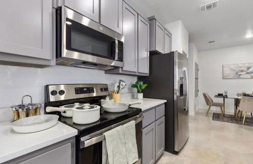 NEW Temple 12 BD Contractor & Group Friendly - Foto 12