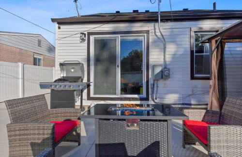 Dark House With HotTub TV in Rooms - Foto 20