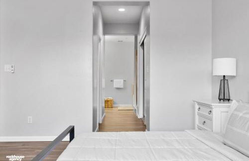 NorthWest Farmhouse - Photo 10