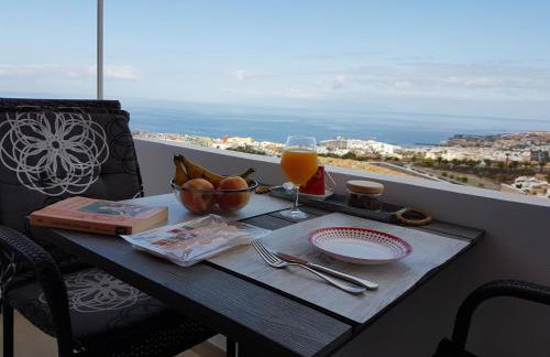 Views, international channels, A-C, pool, bar - Foto 29