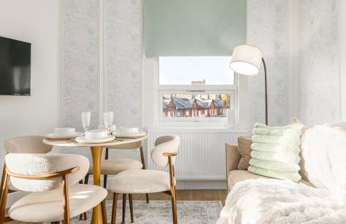 Modern flat for 4 with AC Battersea Park & Power Station, USA Embassy - Foto 12