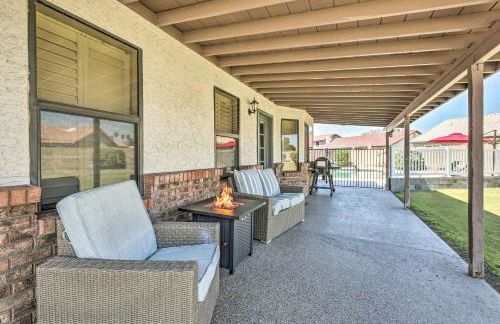 2 Mi to Dtwn Gilbert! Snowbird Escape with Pool - Foto 3