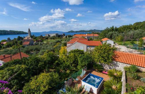 Villa Aska - Photo 1