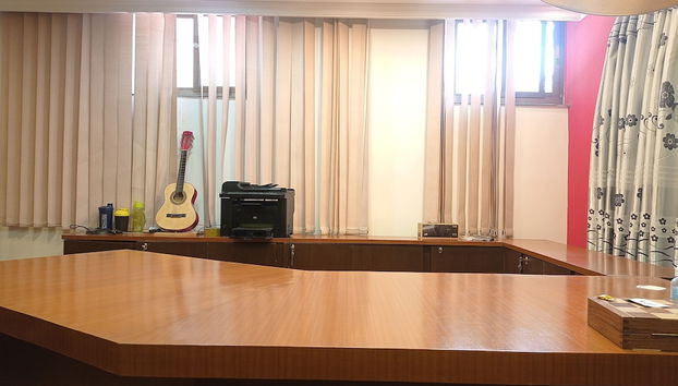 Coin salon dans le hall