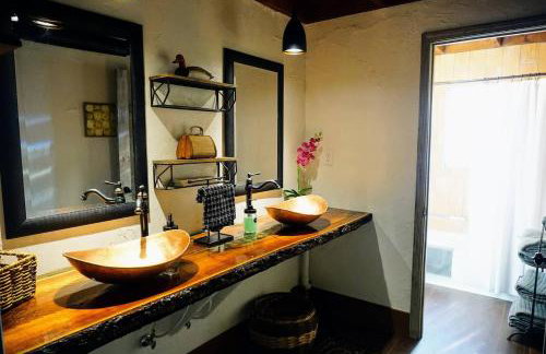 The Nature House a Secluded Canal front Cabin - Foto 9