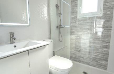 Modern Detached 4 Bed 3 Bath Villa with private pool close to all amenities - Foto 33