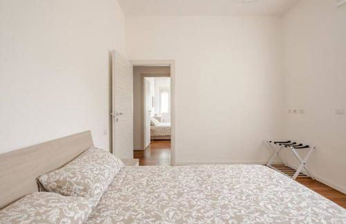 Like at Home - Close to Metro, Stadio San Siro, Duomo with private parking place - Foto 21
