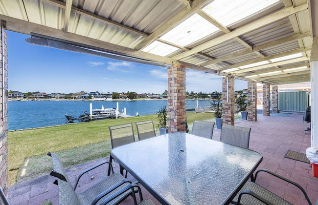 Family Tides - Photo 11