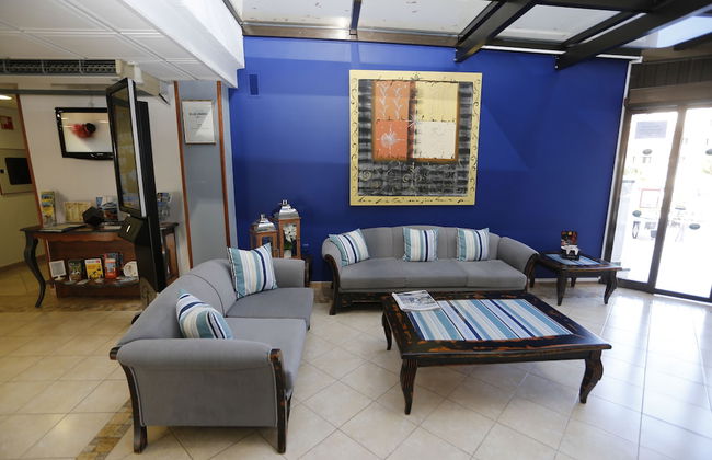 Hotel Andorra - Photo 4