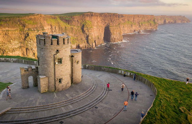 Excursión a los acantilados de Moher, castillo de Bunratty y Ennis - Foto 5