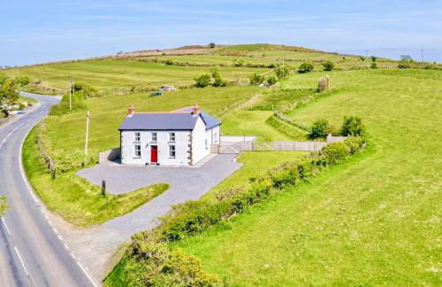 Rural Cottage, 3 beds, 3 bath,LOG BURNER, HOT TUB, with Cymru Holidays - Foto 1