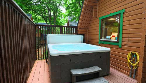 Lodge Nine for 6 with Hot Tub - Spa Resort in Devon - Foto 5