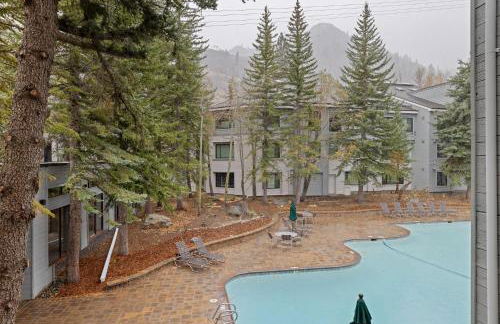 Palisades Tahoe Lodge Rentals Studio #228 - Foto 9