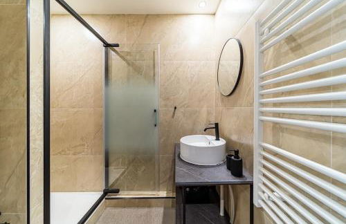 Balcon et Design urbain - Lyon et Metro - Foto 2