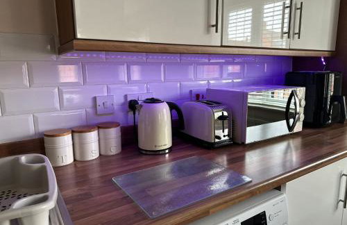 Peterson Apartments by Visit Cleethorpes - Photo 8