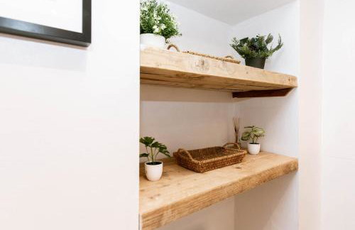 Peaceful Apartment - Dedicated Free Parking - Walk to Centre, Uni, Hosp - Business and Leisure - Contact For Long Stays - Foto 26