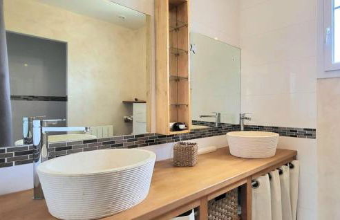 Beautiful Home In Mejannes-Le-Clap - Photo 20