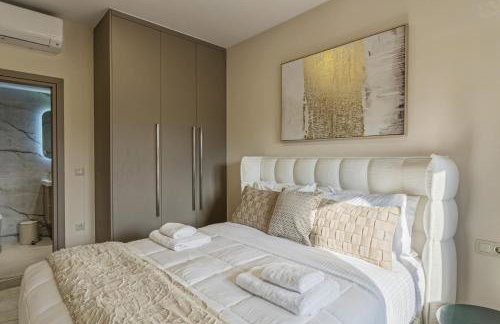 Elysian Villa 1 - With Private Pool - Photo 32