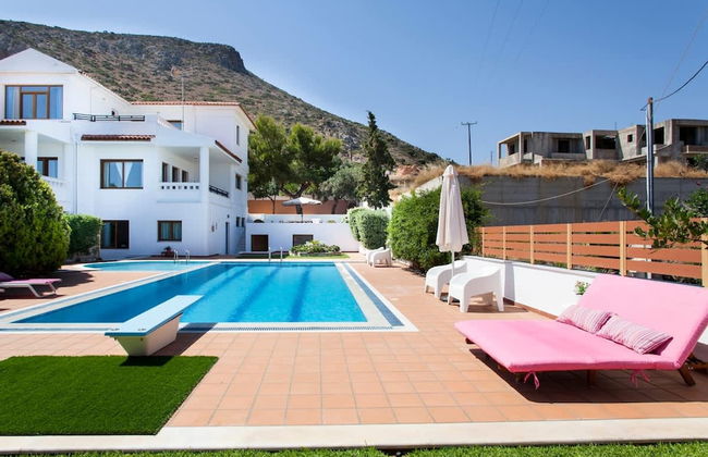 Artemis Spacious Luxury Villa With XL Private Pool - Foto 7