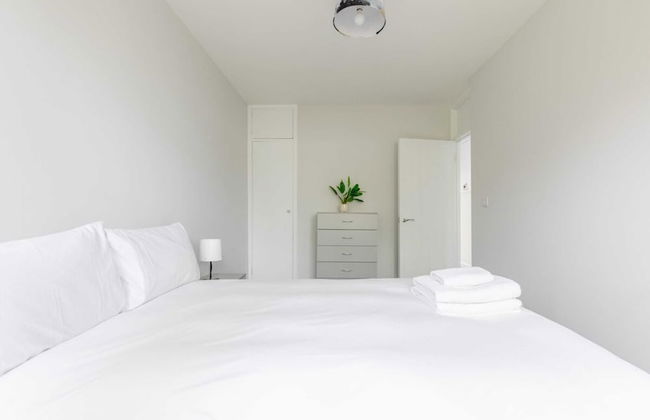 Newly Renovated 3BD Home, Islington! - Foto 9