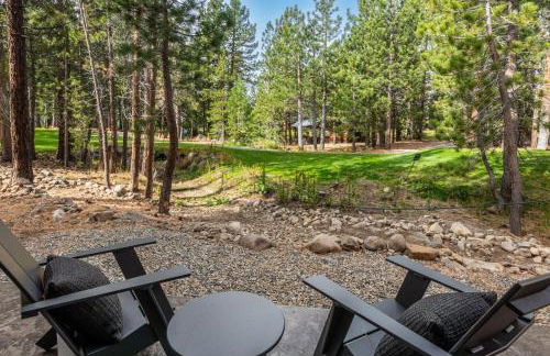 New Luxury Free Standing 4BR 4 and a halfBA Home Obsidian Reserve #146 Priv Hot Tub, 2-Car Garage Great Views - Foto 32