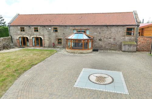 The Estate, Luxury Spacious Family Stay with 3 Hot Tubs, Scenic Views Sleeps 16 near Durham & Bishop Auckland - Foto 4