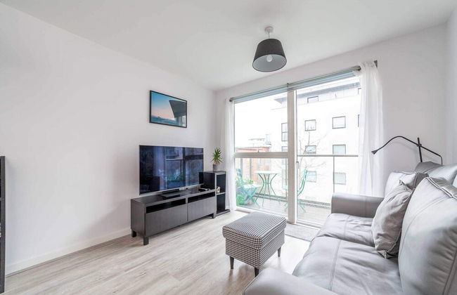 Riverside Retreat Modern Flat in Brentford - Foto 10