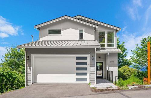 Luxury 6 BR Mansion w Water Views & Walk to Beach - Foto 8