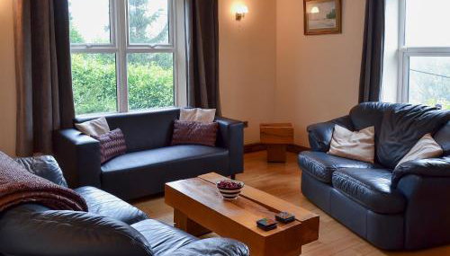 Wood Cottage - Photo 4