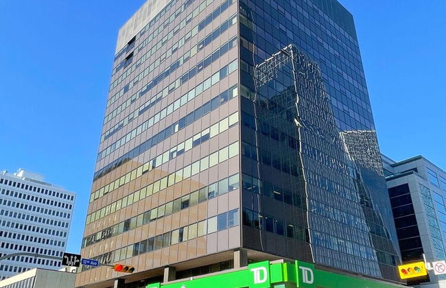 LUXURY DOWNTOWN CONDO TWO BEDROOM - Photo 34